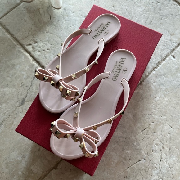 VALENTINO RUBBER ROCKSTUD THONG - Picture 2 of 8